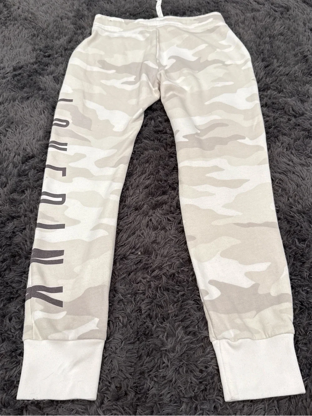Victoria’s Secret LOVE PINK Gray and Beige Camo Zip Hoodie & Jogger Set - Picture 5 of 6